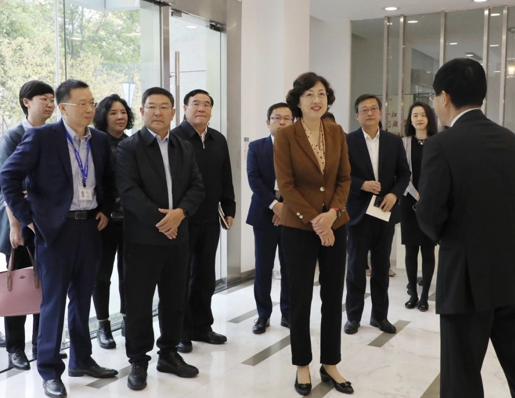 日照市委書記張惠接見企業(yè)代表、高新區(qū)管委會(huì)書記張東視察指導(dǎo)山東美正